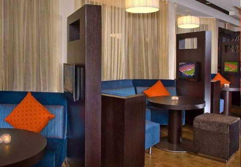 Courtyard By Marriott Lansing Hotell Restaurang bild